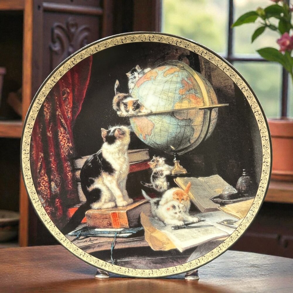Vintage “Globetrotters” Plate by Henriette Ronner | Feline Fancy Collection